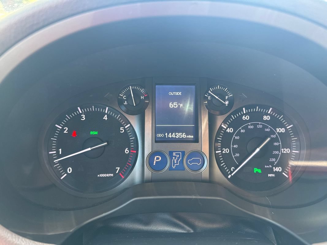 Used 2018 Lexus GX 460 Premium w/ Premium Package AWD/4WD image 34