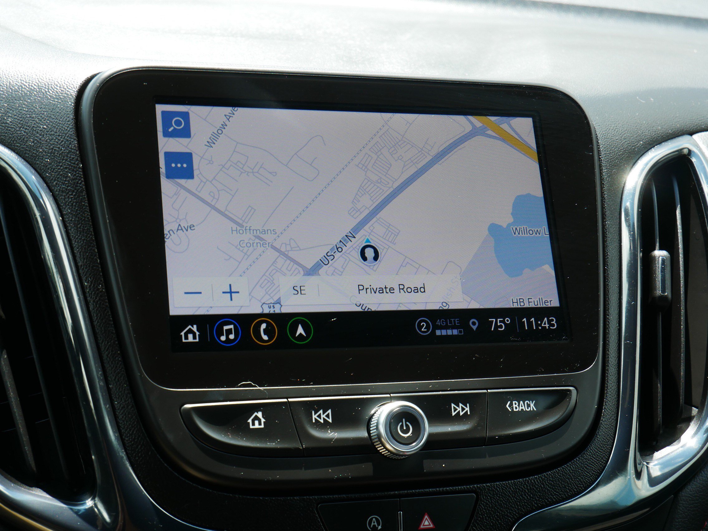 Used 2022 Chevrolet Equinox RS w/ Infotainment Package AWD/4WD image 22