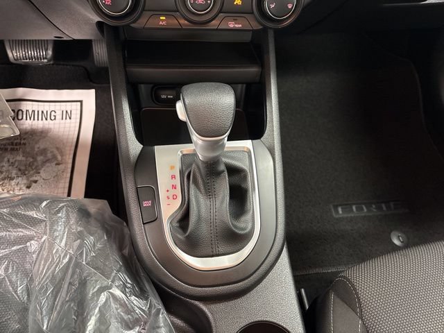 Used 2023 Kia Forte LXS FWD image 25