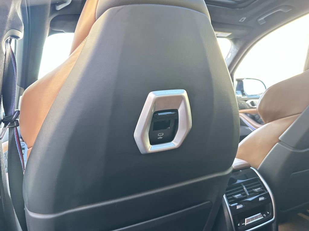 Used 2024 BMW X5 M Competition w/ Executive Package image 32