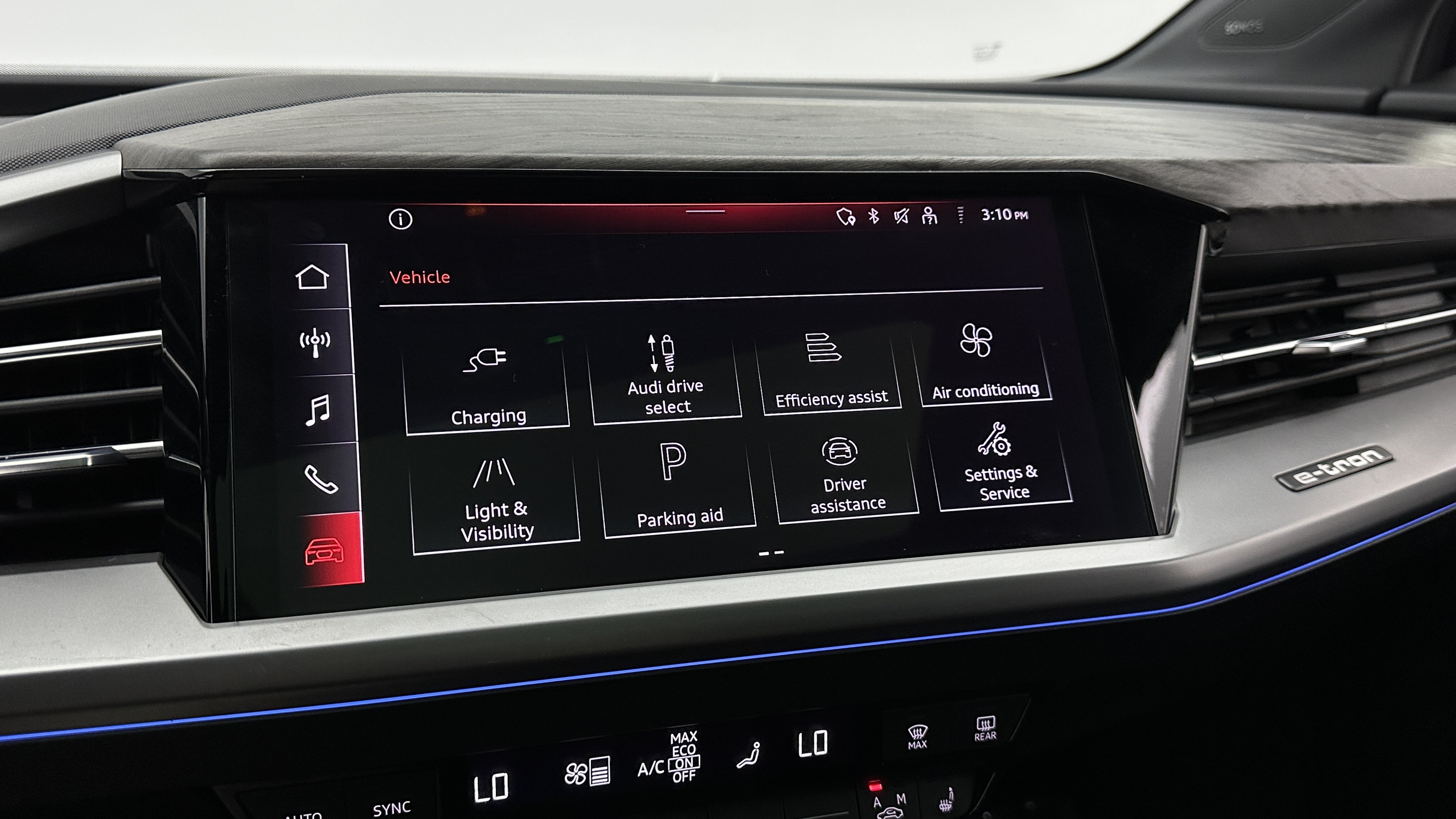 Used 2023 Audi Q4 e-tron Premium Plus RWD image 27