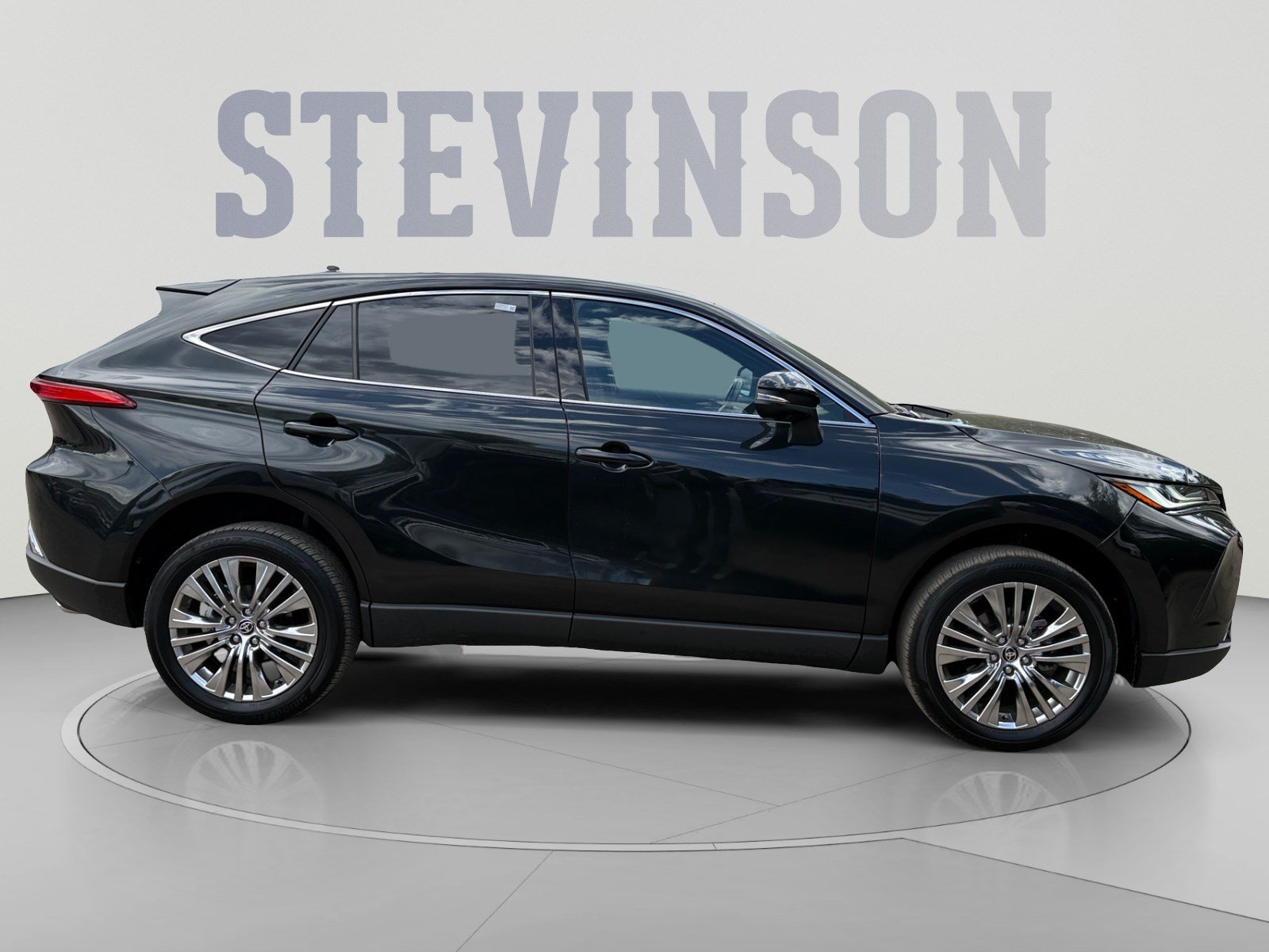 Certified 2024 Toyota Venza Limited AWD/4WD image 6