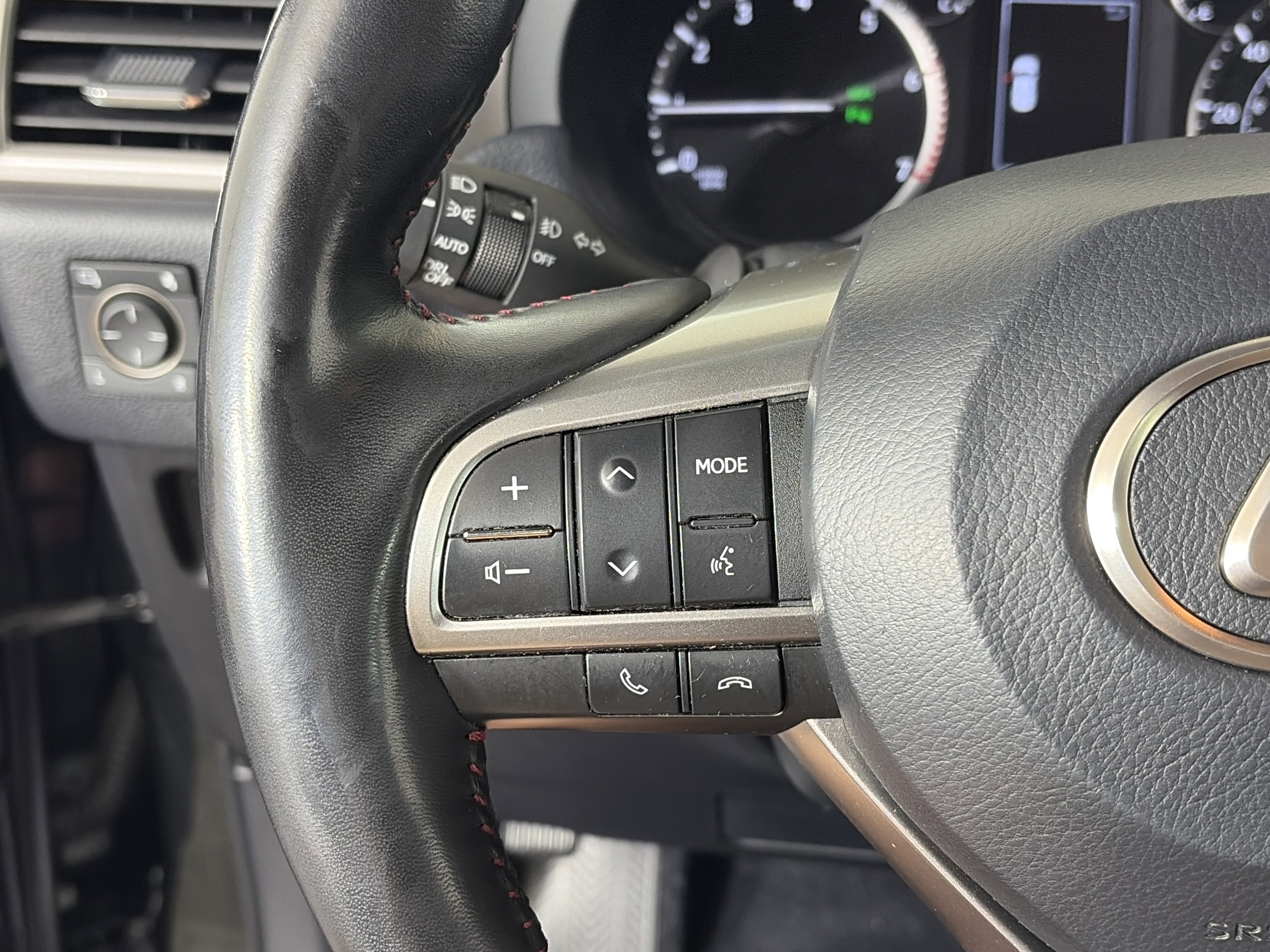 Used 2022 Lexus GX 460 Premium w/ Premium Plus Package image 32