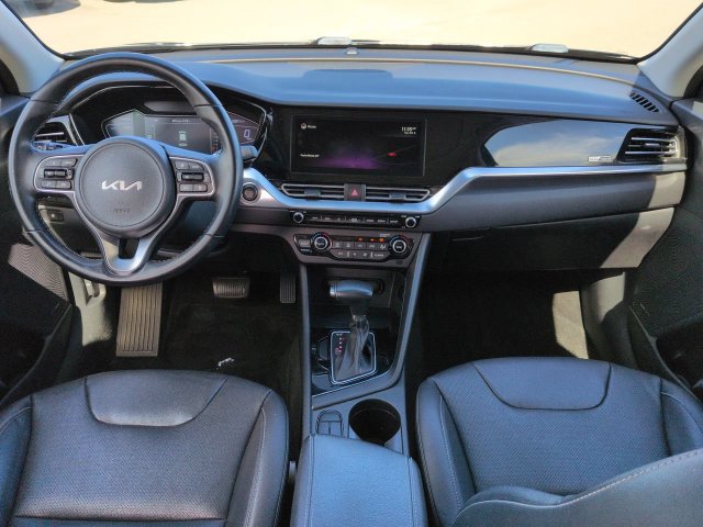 Used 2022 Kia Niro Touring Special Edition FWD image 15