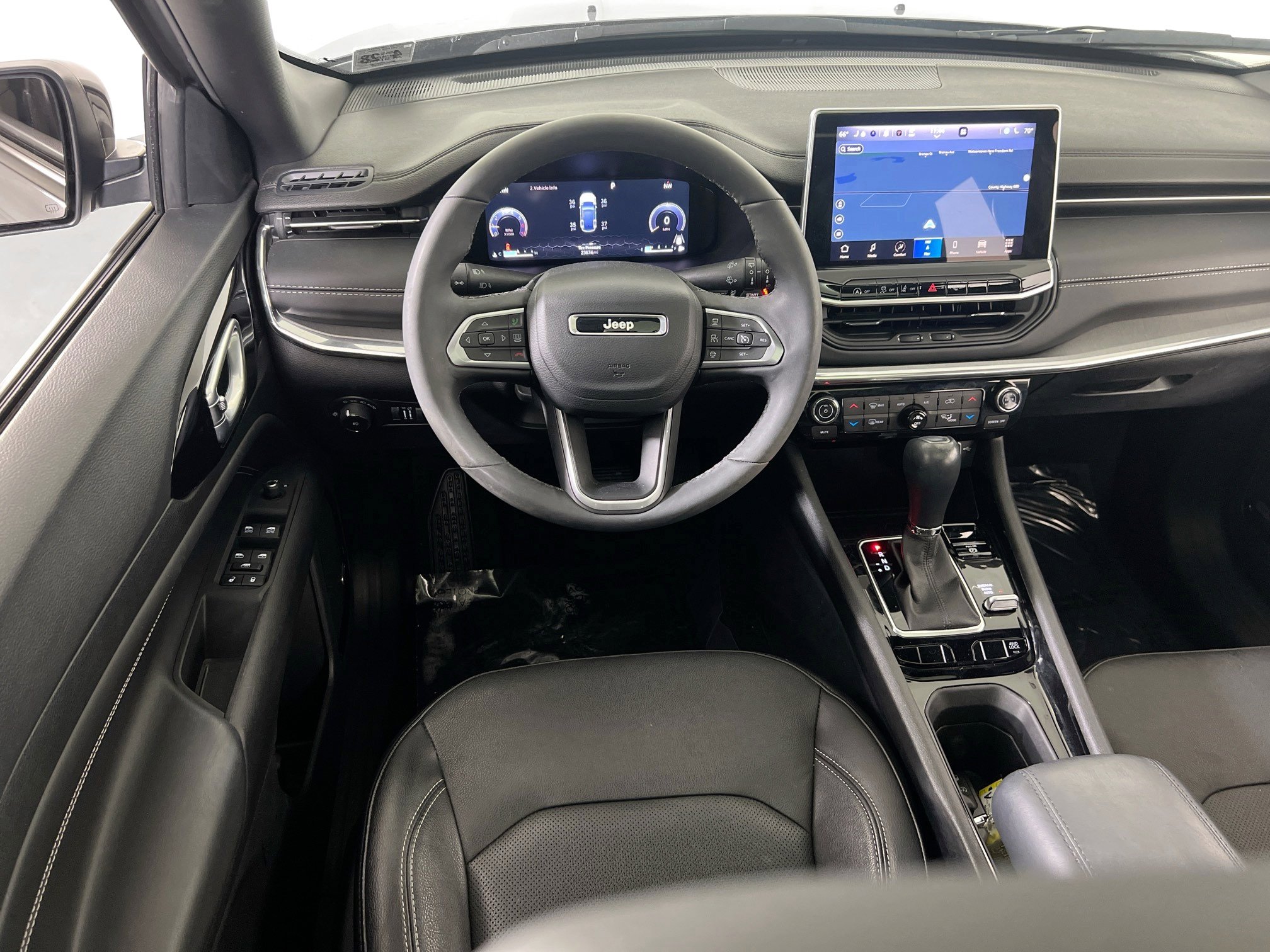 Used 2023 Jeep Compass High Altitude image 22