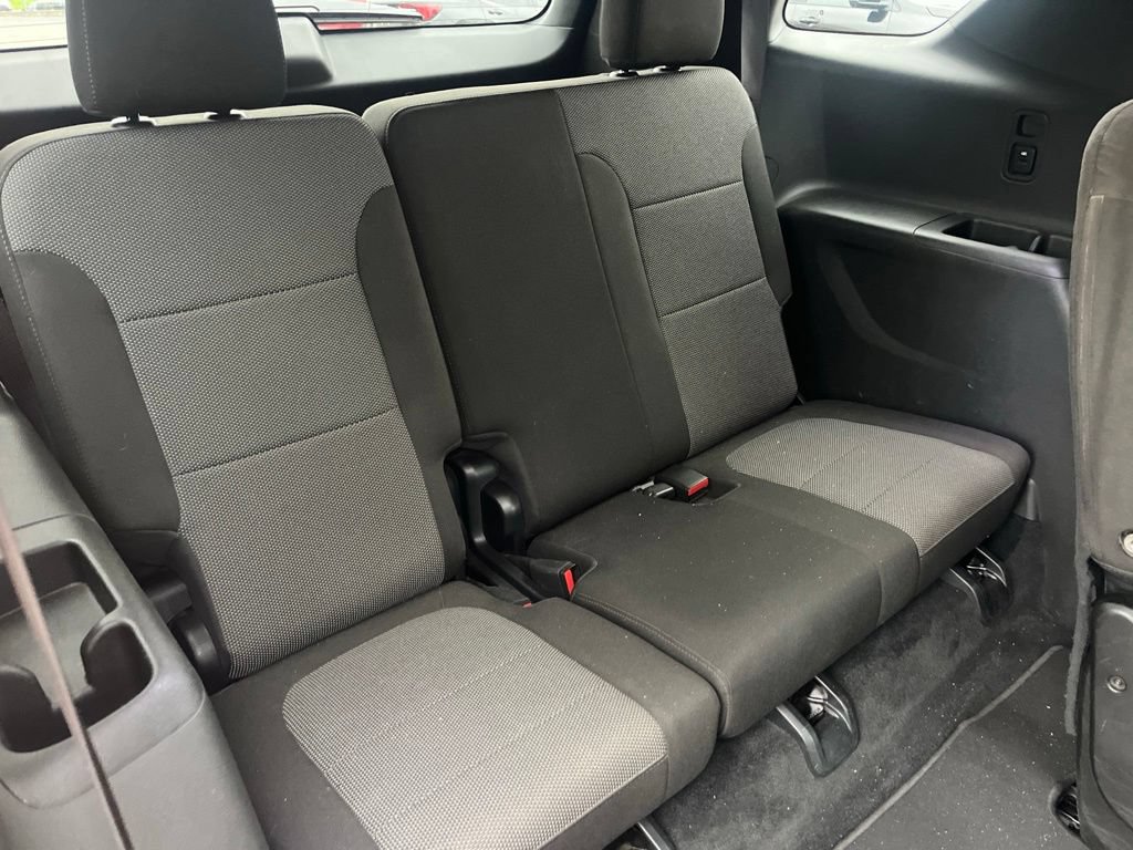 Used 2023 Chevrolet Traverse LT AWD/4WD image 11