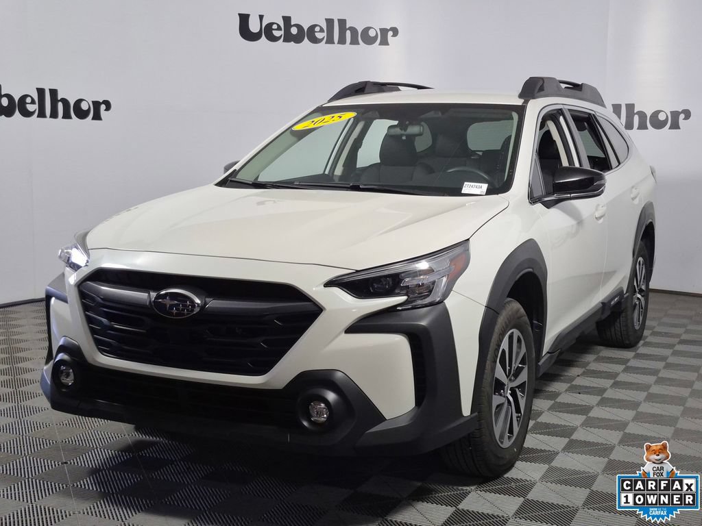 Used 2025 Subaru Outback Premium AWD/4WD image 3