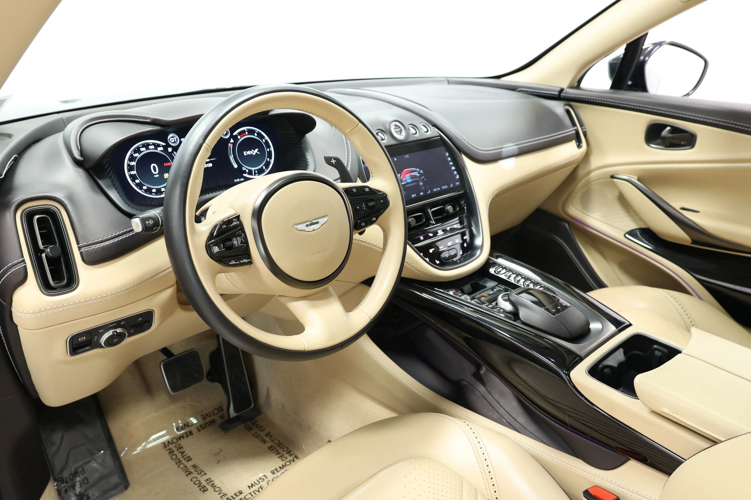 Used 2021 Aston Martin DBX image 20