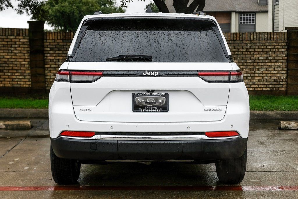 Used 2023 Jeep Grand Cherokee Laredo w/ Luxury Tech Group I image 19