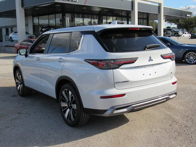 New 2026 Mitsubishi Outlander SE image 5