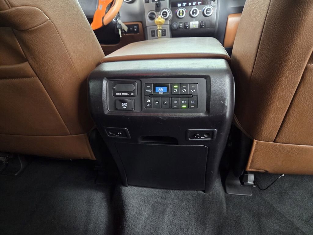 Used 2015 Toyota Sequoia Platinum image 31