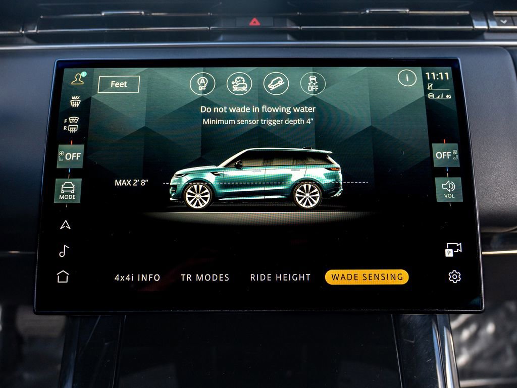 Certified 2024 Land Rover Range Rover Sport SE image 28