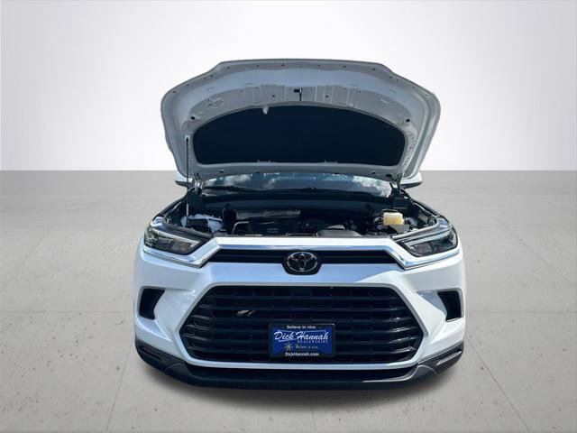 Certified 2024 Toyota Grand Highlander AWD image 5