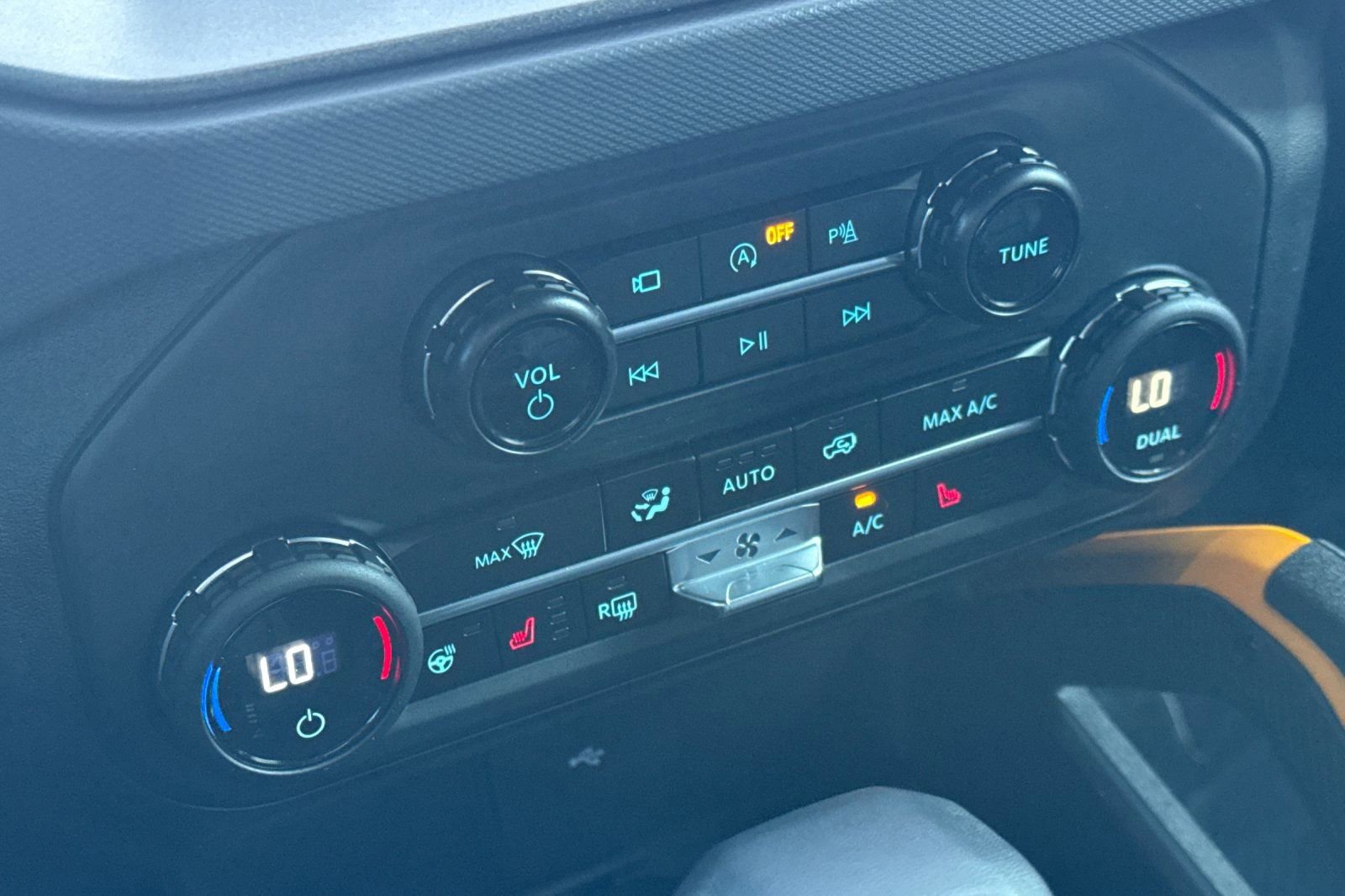 Used 2024 Ford Bronco Badlands image 21