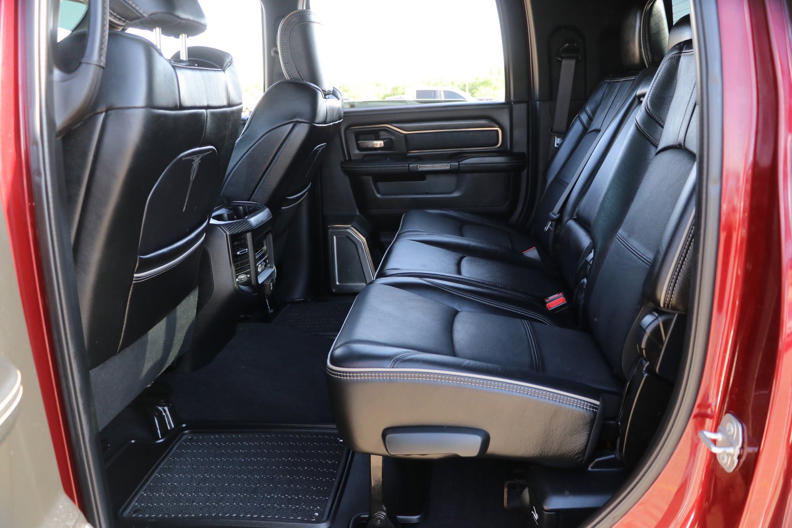 Used 2019 RAM 2500 Limited AWD/4WD image 29