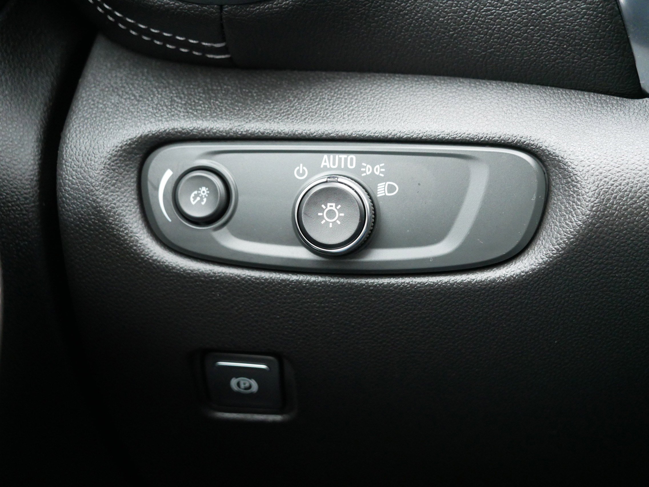 Used 2023 Chevrolet Blazer LT w/ Convenience Package image 26