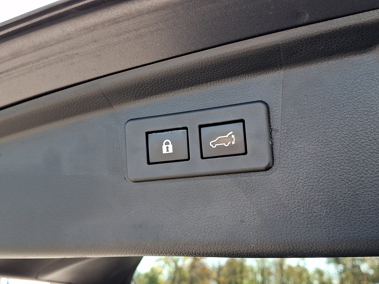 Used 2020 Subaru Outback Premium AWD/4WD image 28