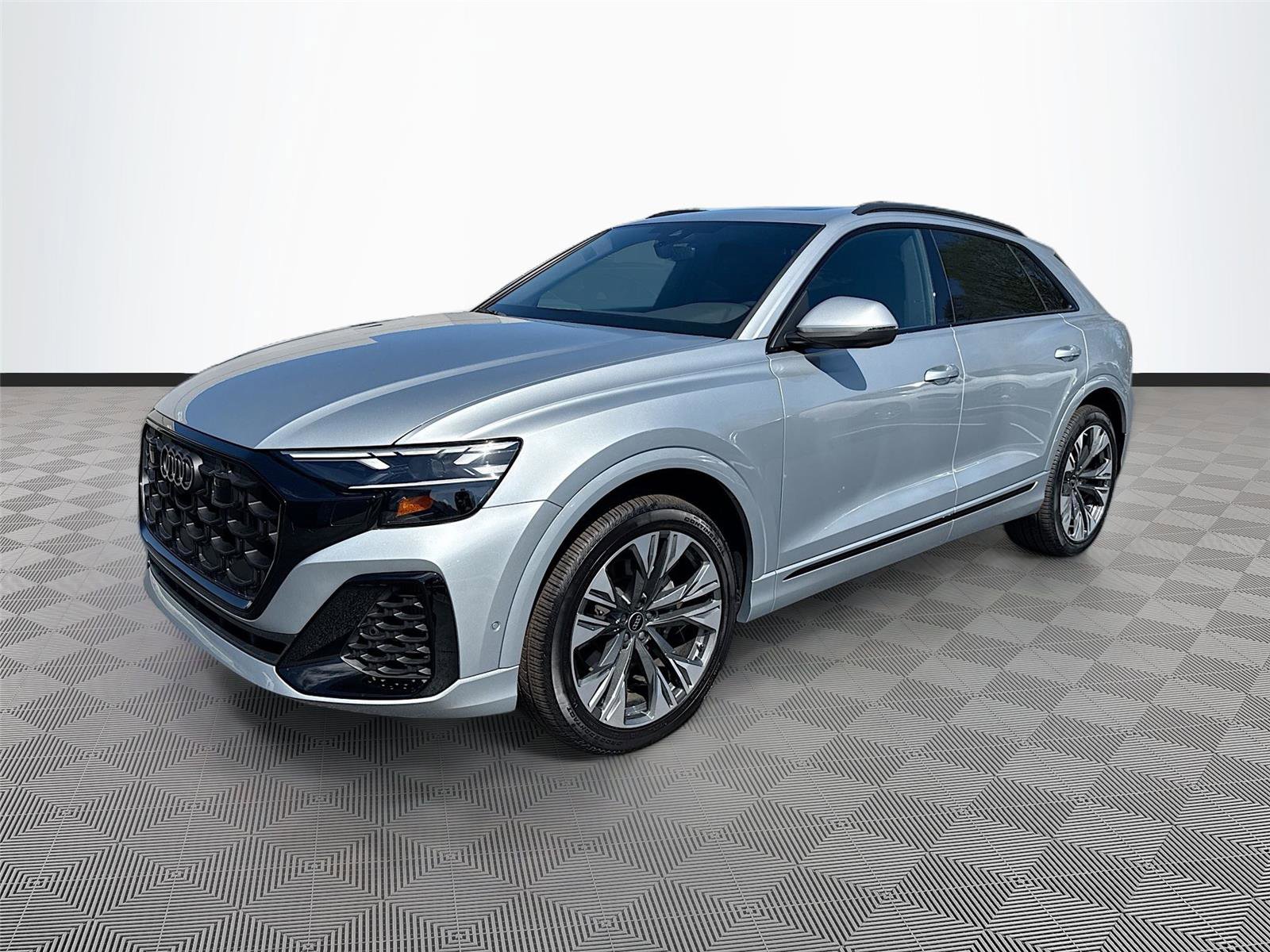 Certified 2025 Audi Q8 Premium Plus w/ Premium Plus Package image 3