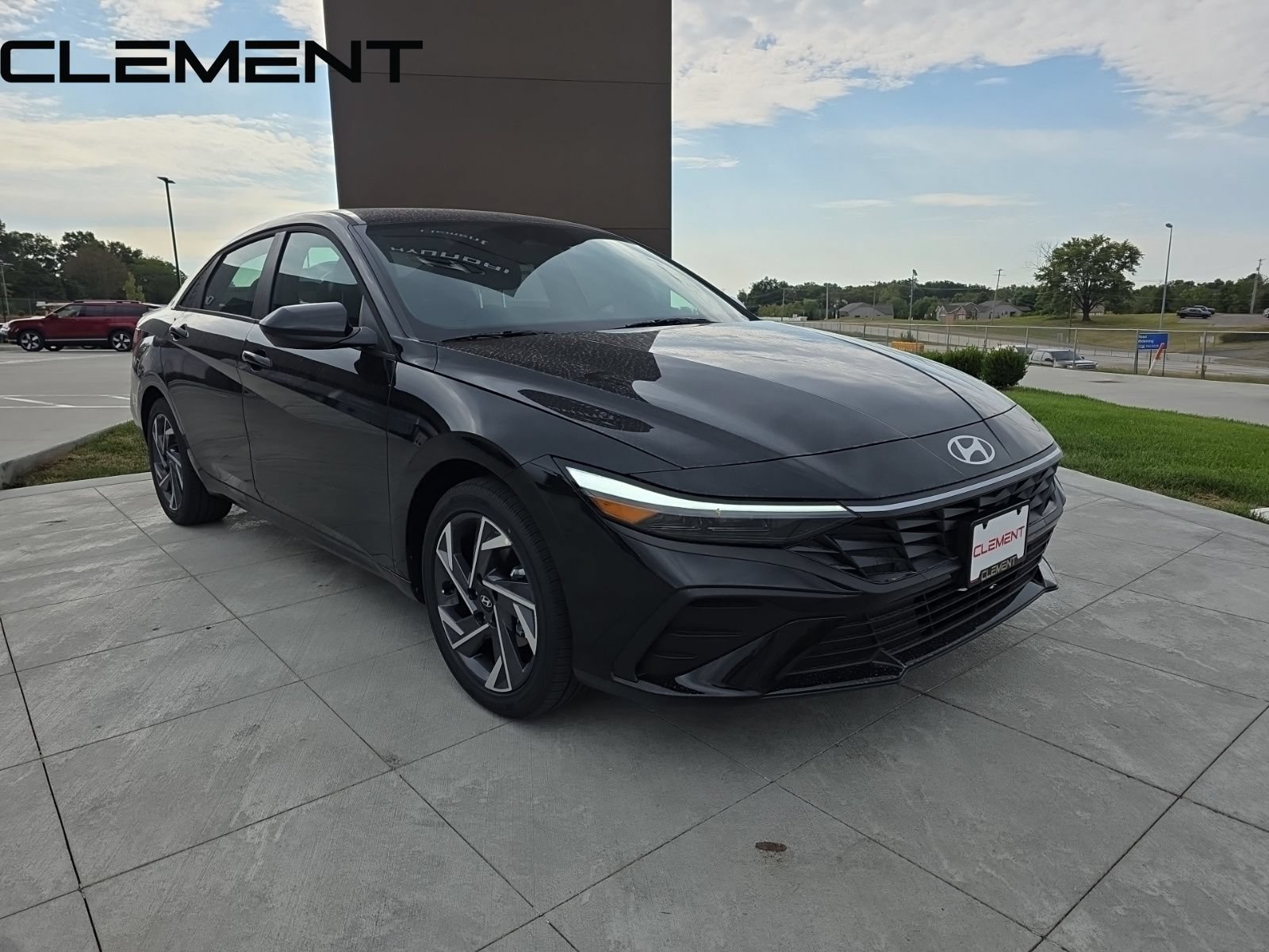 Certified 2025 Hyundai Elantra Sport FWD image 5