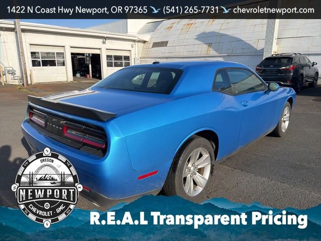 Used 2023 Dodge Challenger SXT w/ Cold Weather Group image 5
