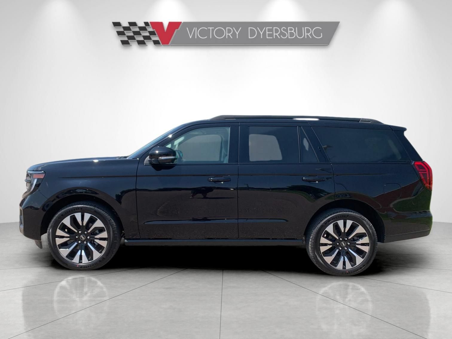 New 2027 Ford Expedition Platinum RWD image 7