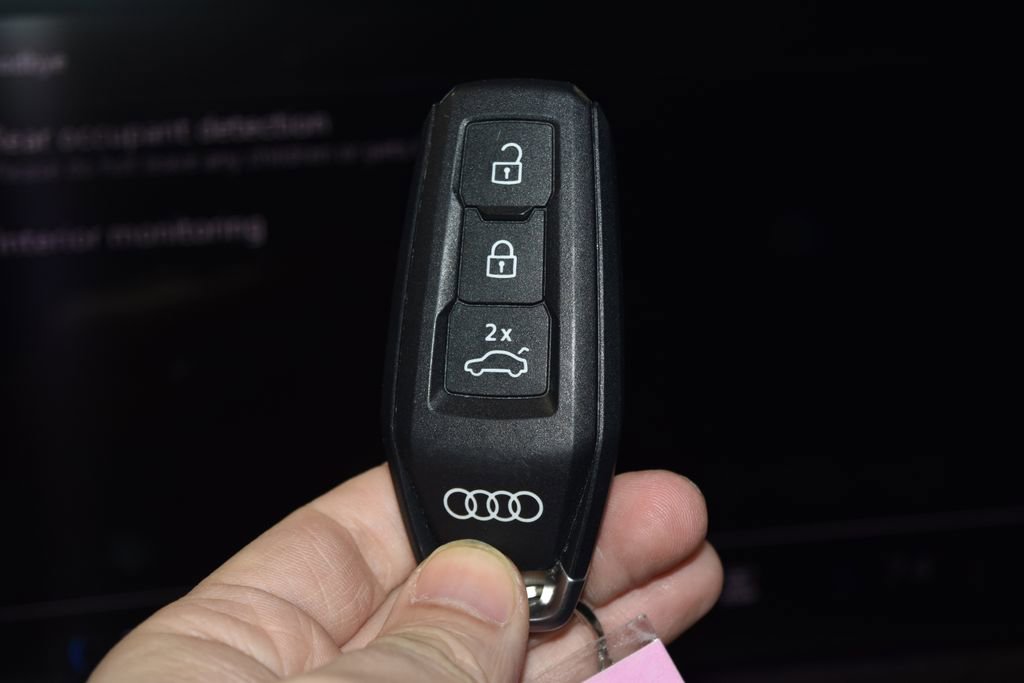 Certified 2025 Audi Q5 Premium w/ Convenience Package image 15