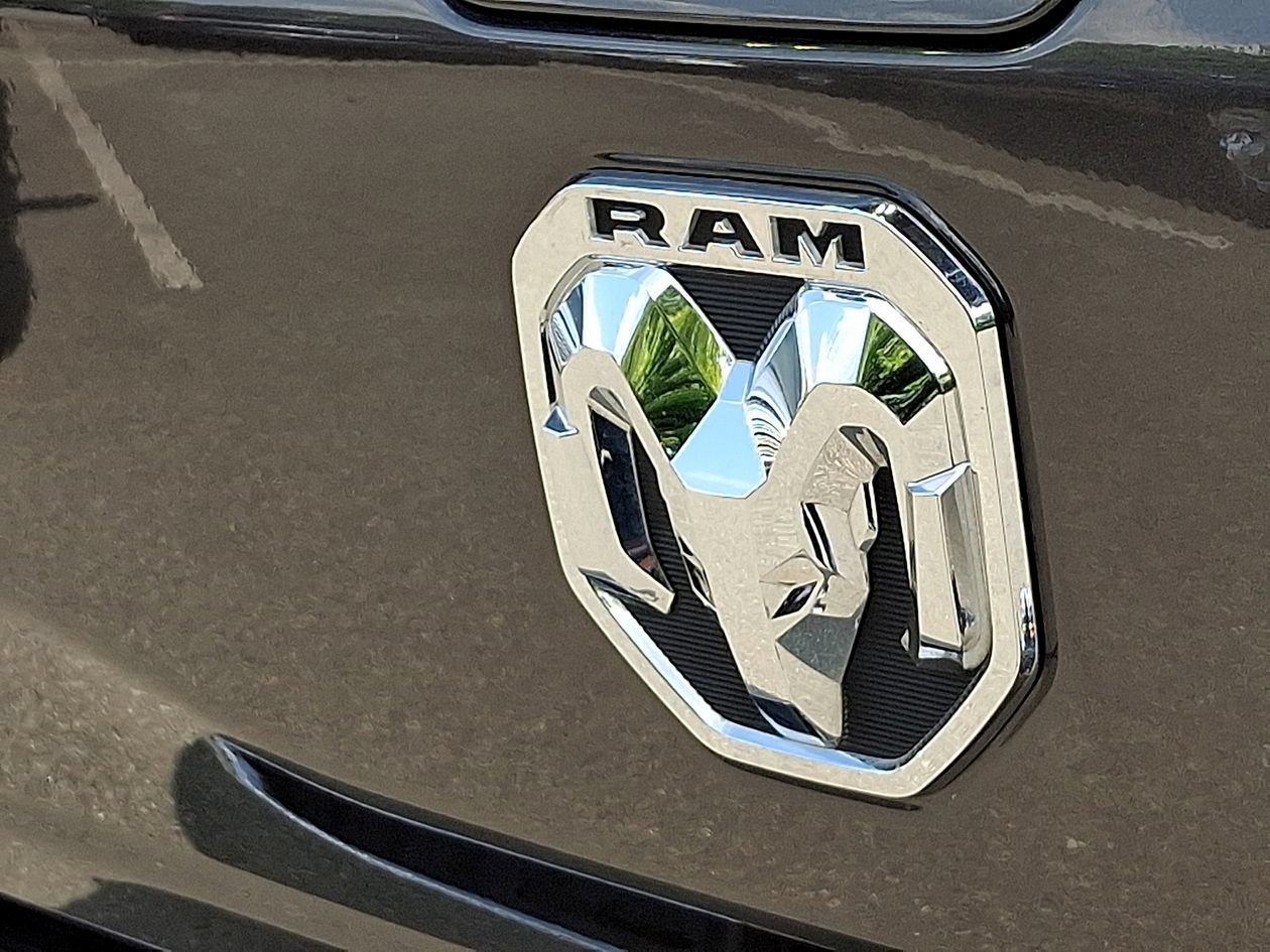 Used 2023 RAM 1500 Laramie AWD/4WD image 30