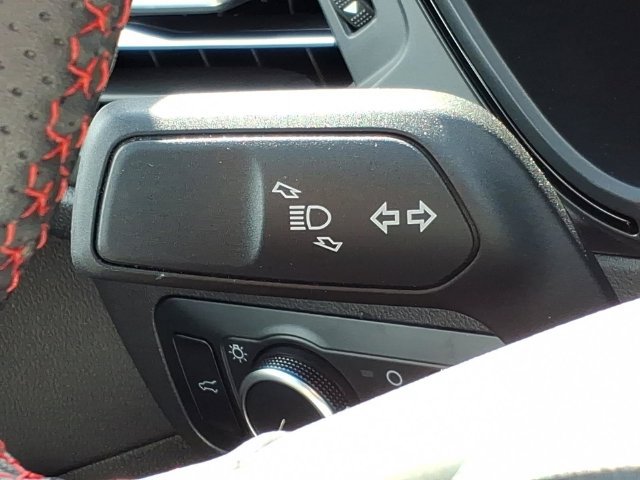 Used 2024 Ford Escape ST-Line w/ Tech Pack #1 AWD/4WD image 28