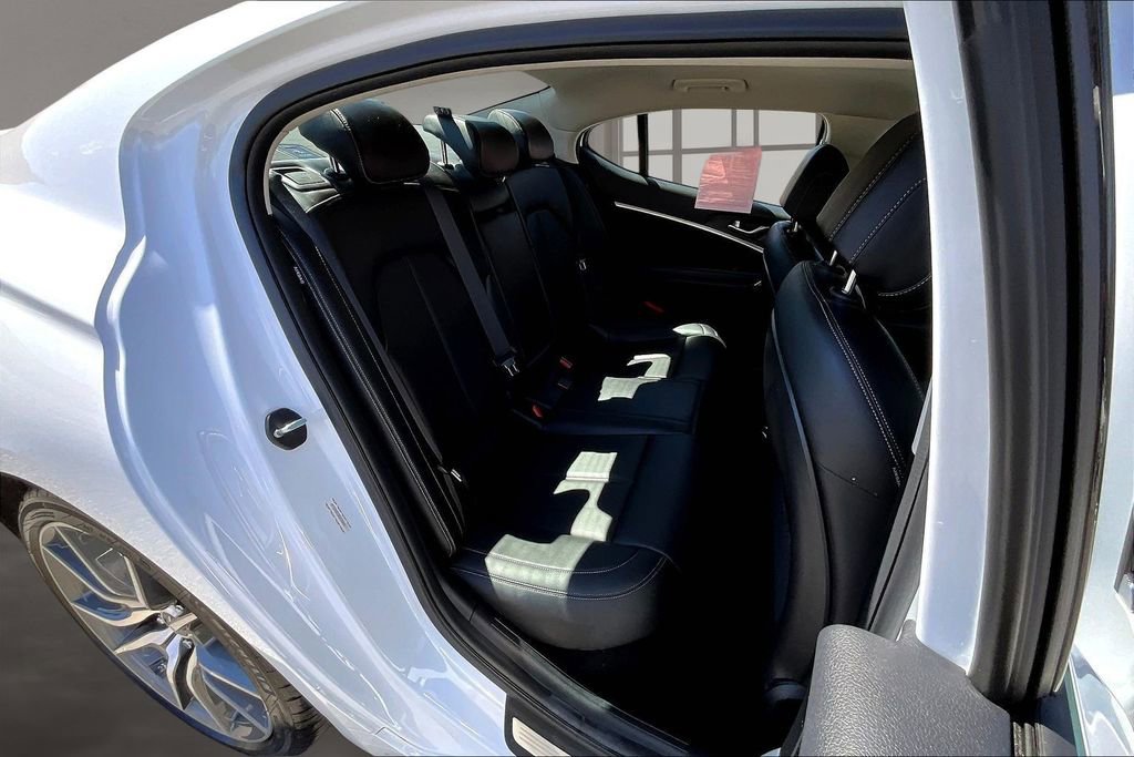 Used 2024 Genesis G70 2.5T image 24