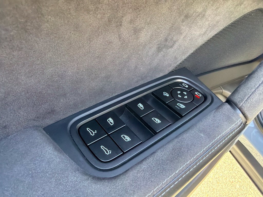 Used 2023 Porsche Cayenne Turbo GT AWD/4WD image 15