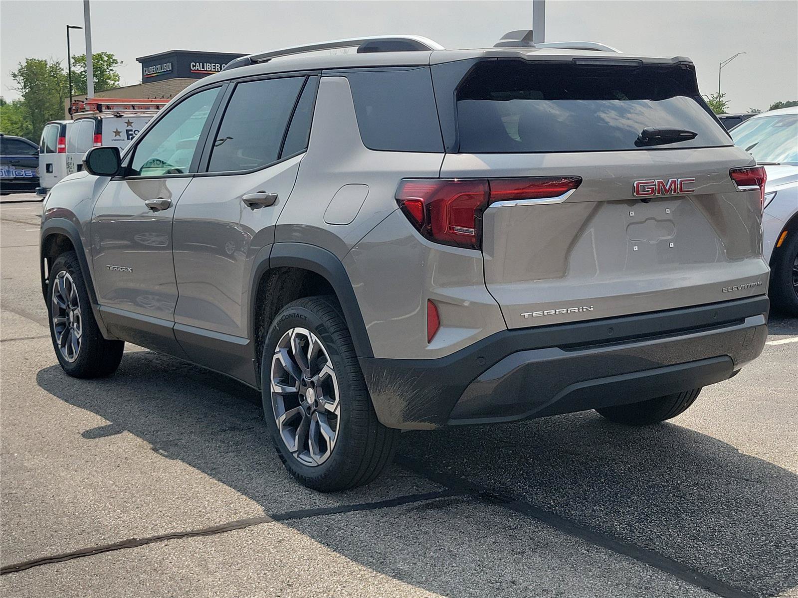 New 2027 GMC Terrain Elevation w/ Elevation Premium Package FWD image 33