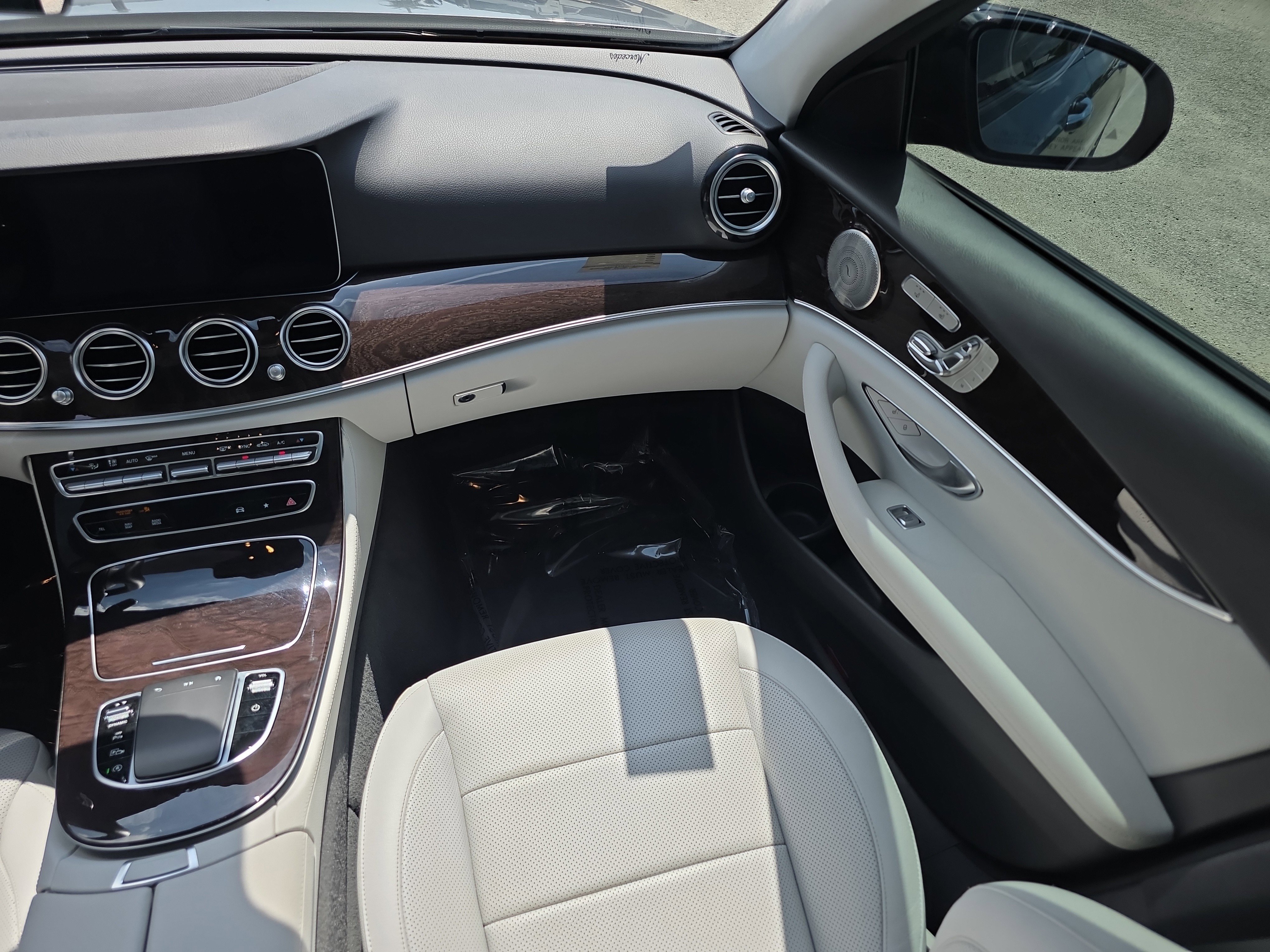 Used 2023 Mercedes-Benz E 450 4MATIC Sedan image 21