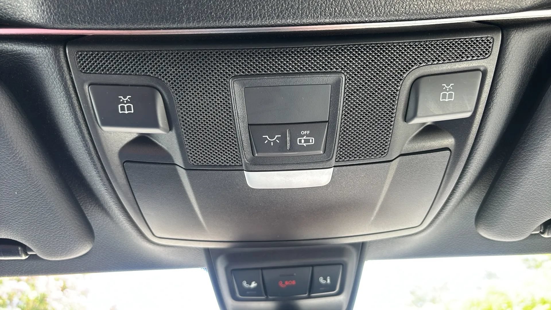 Used 2017 Mercedes-Benz C 300 Cabriolet image 24