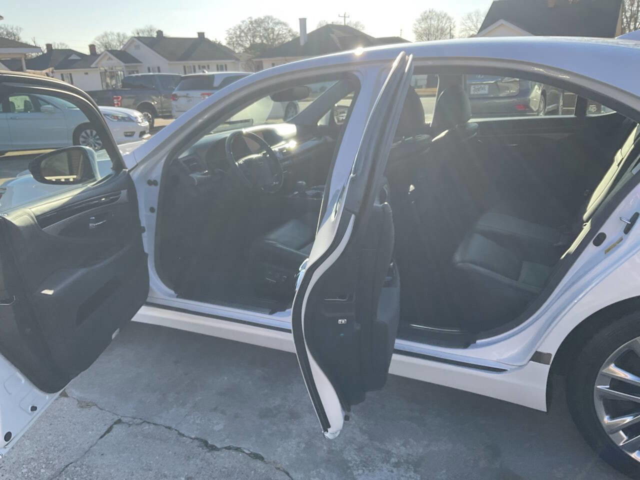 Used 2014 Lexus LS 460 w/ Comfort Package image 10