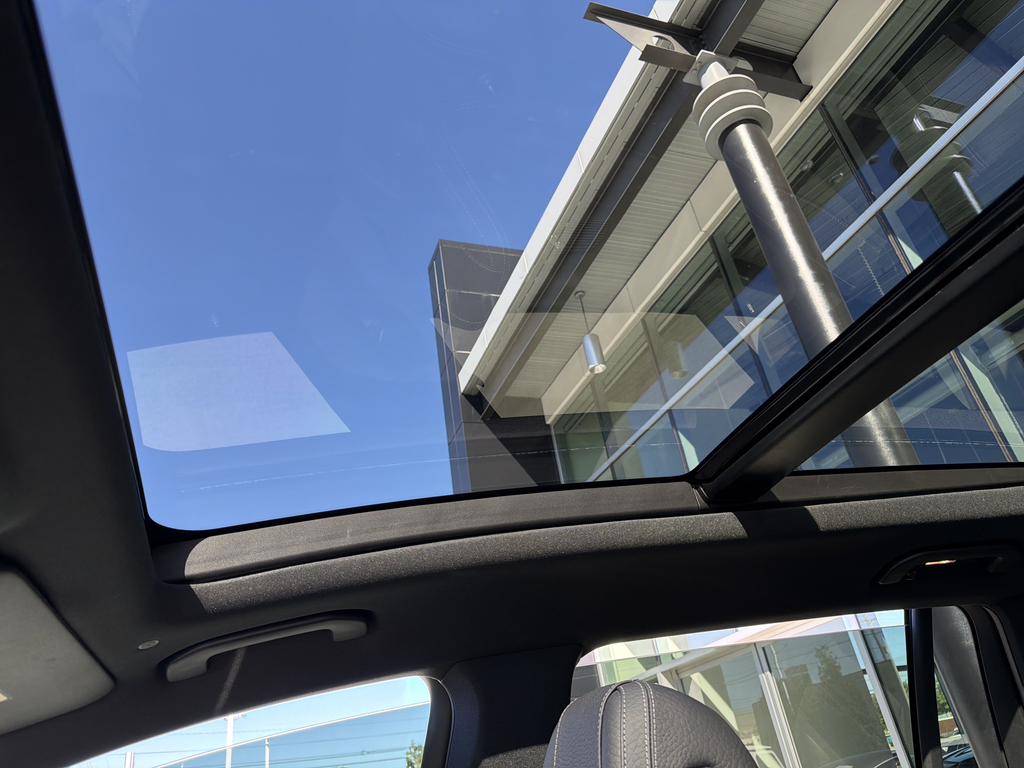 Certified 2025 Mercedes-Benz GLS 450 4MATIC image 28