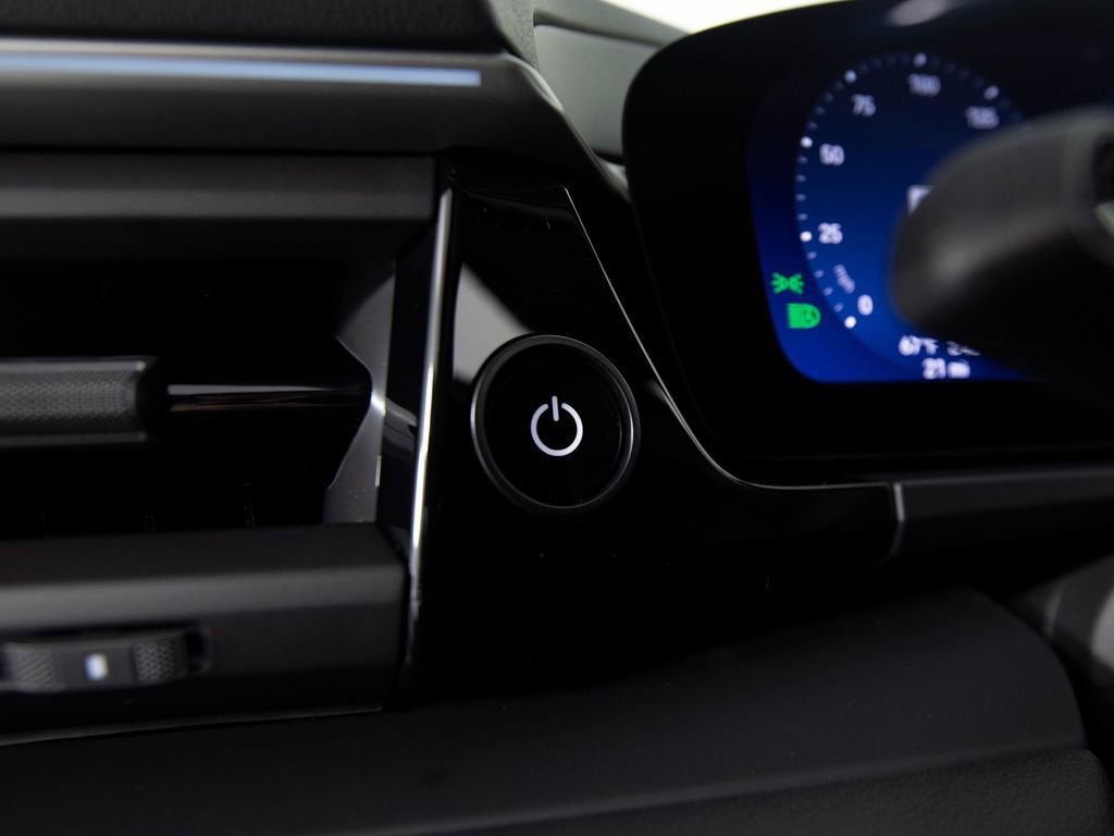 New 2026 Porsche Macan 4 Electric image 25