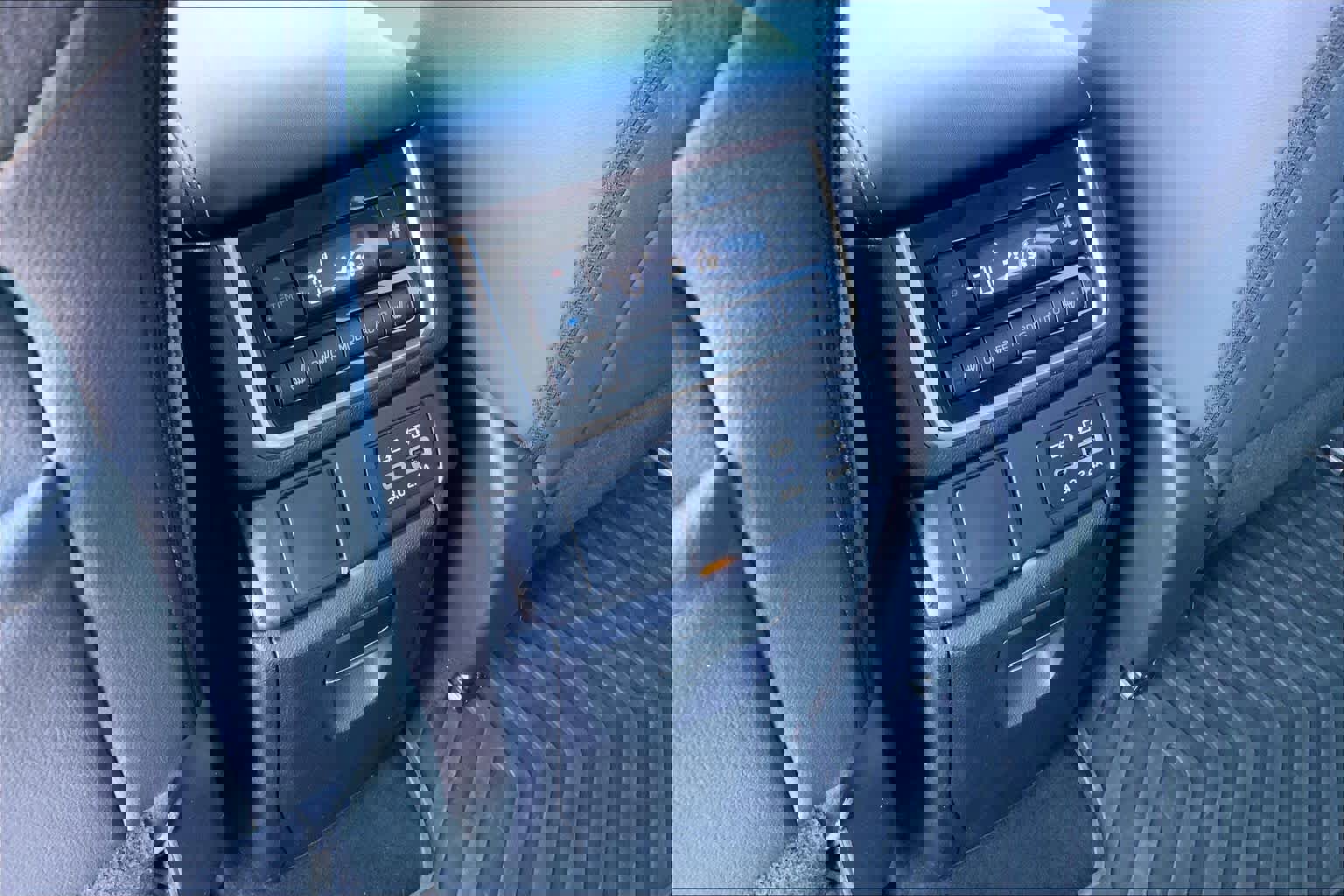 Used 2023 Subaru Ascent Onyx Edition Limited image 31