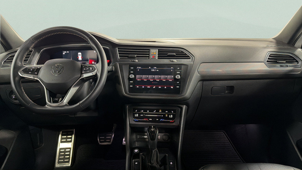 Certified 2023 Volkswagen Tiguan SE R-Line AWD/4WD image 35