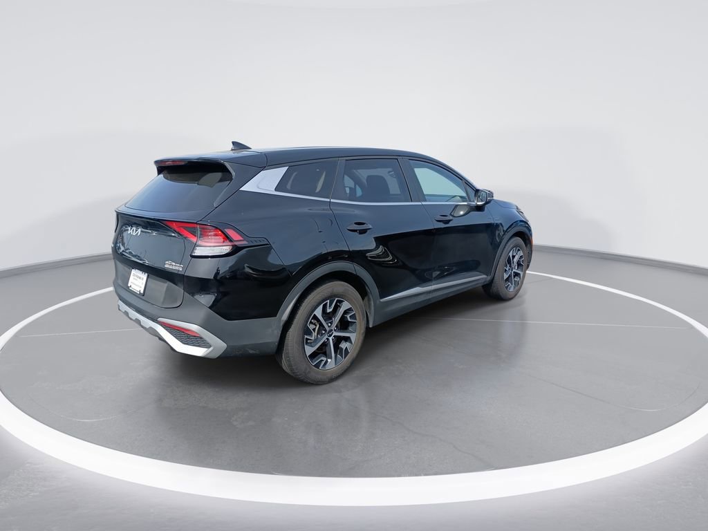 Used 2025 Kia Sportage EX image 8