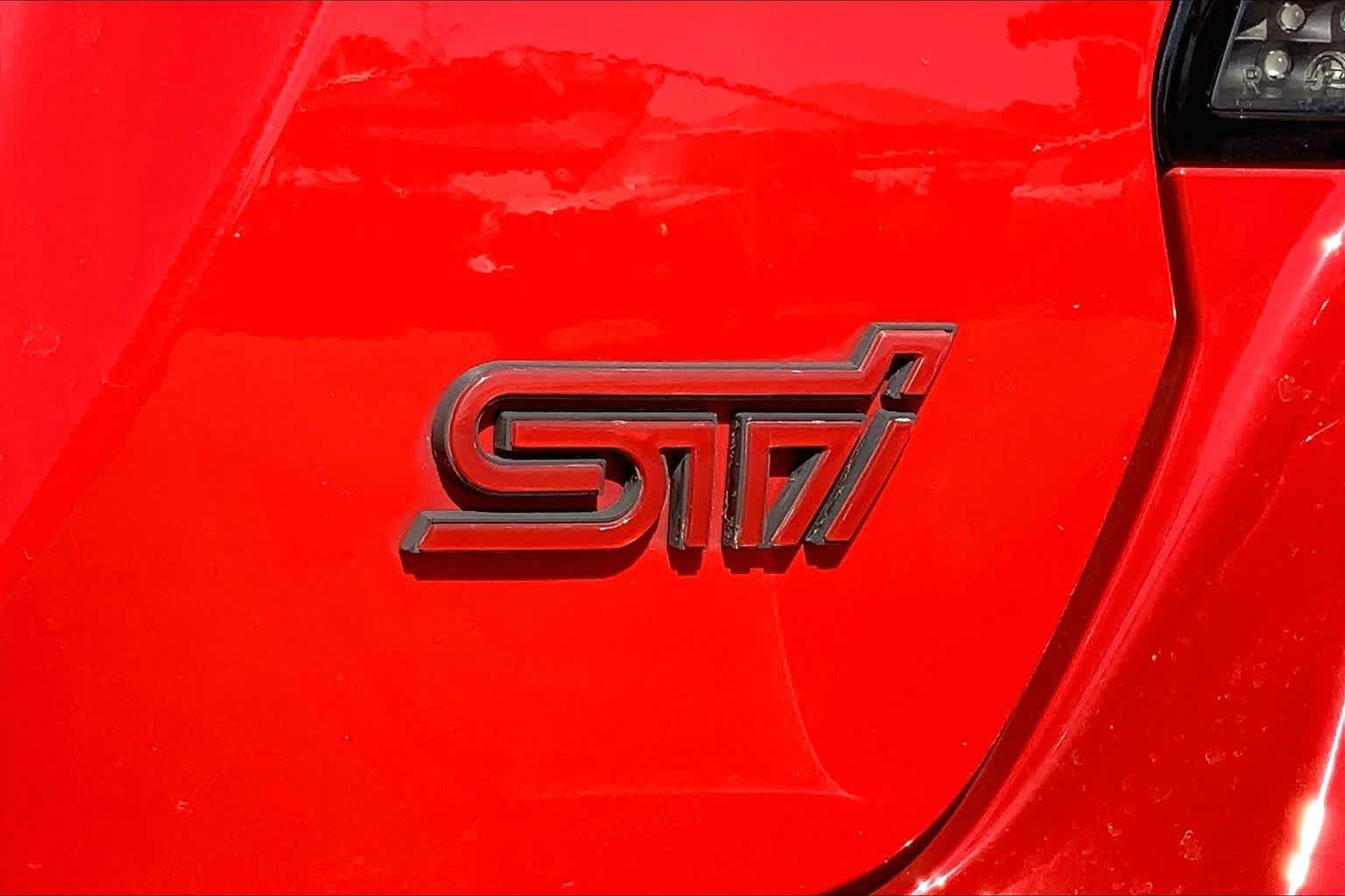 Used 2019 Subaru WRX STI AWD/4WD image 10
