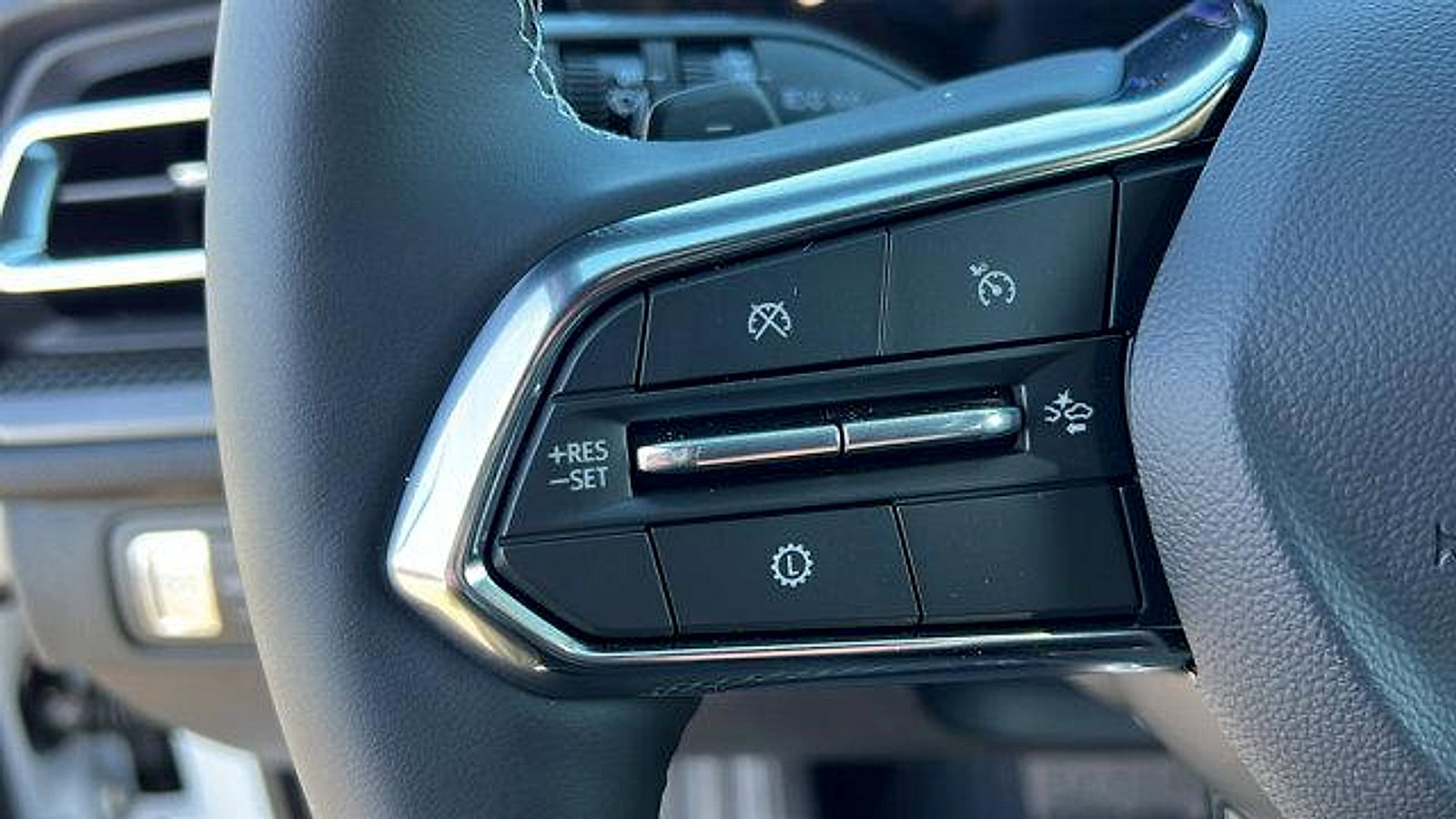 New 2026 Chevrolet Traverse LT w/ Driver Confidence Package image 25