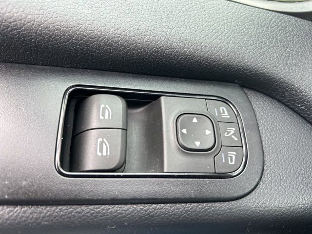 Used 2024 Mercedes-Benz Sprinter 2500 image 24