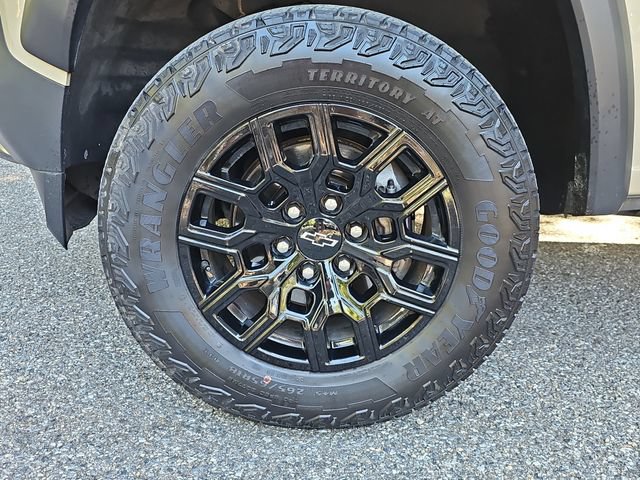 Used 2023 Chevrolet Colorado Trail Boss AWD/4WD image 22
