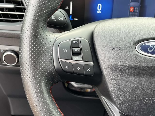 Used 2025 Ford Escape ST-Line AWD/4WD image 28