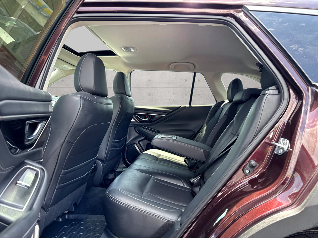 Used 2023 Subaru Outback Limited XT AWD/4WD image 9