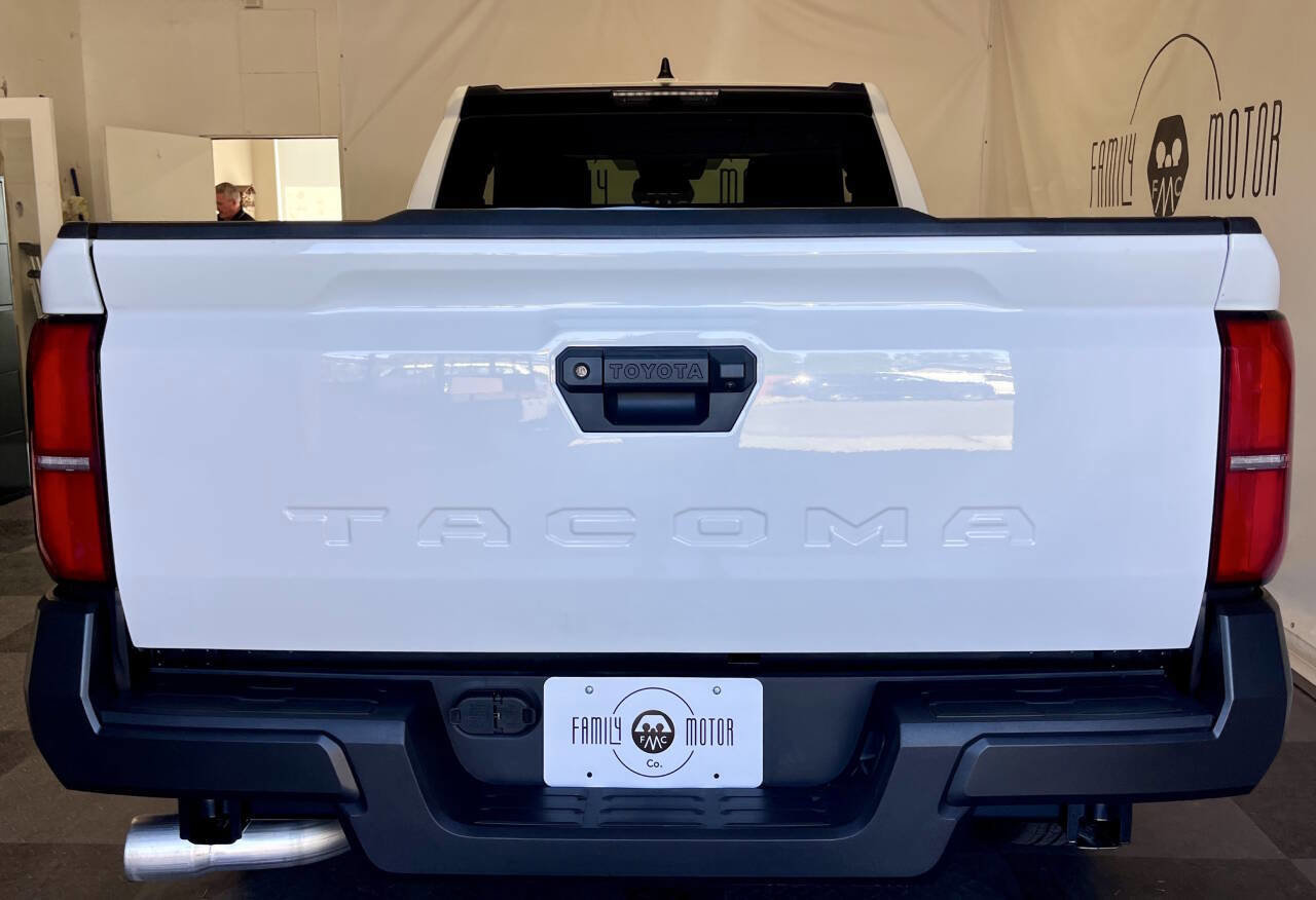 Used 2024 Toyota Tacoma SR image 4