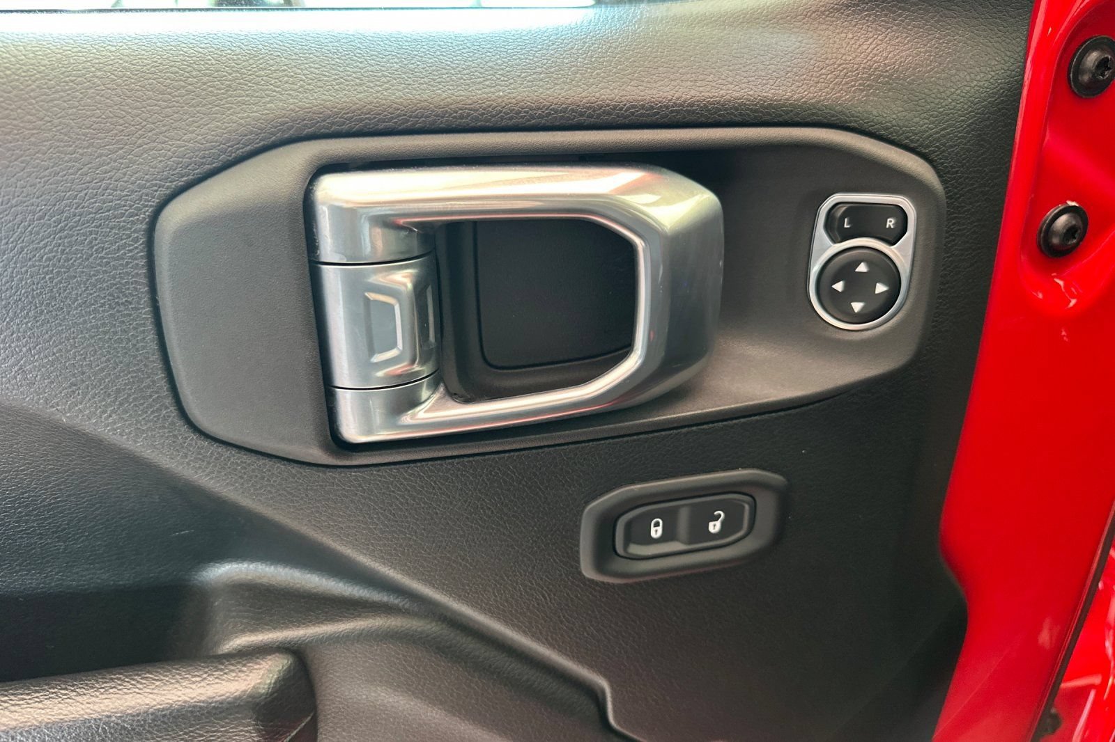 Used 2023 Jeep Wrangler Unlimited AWD/4WD image 11