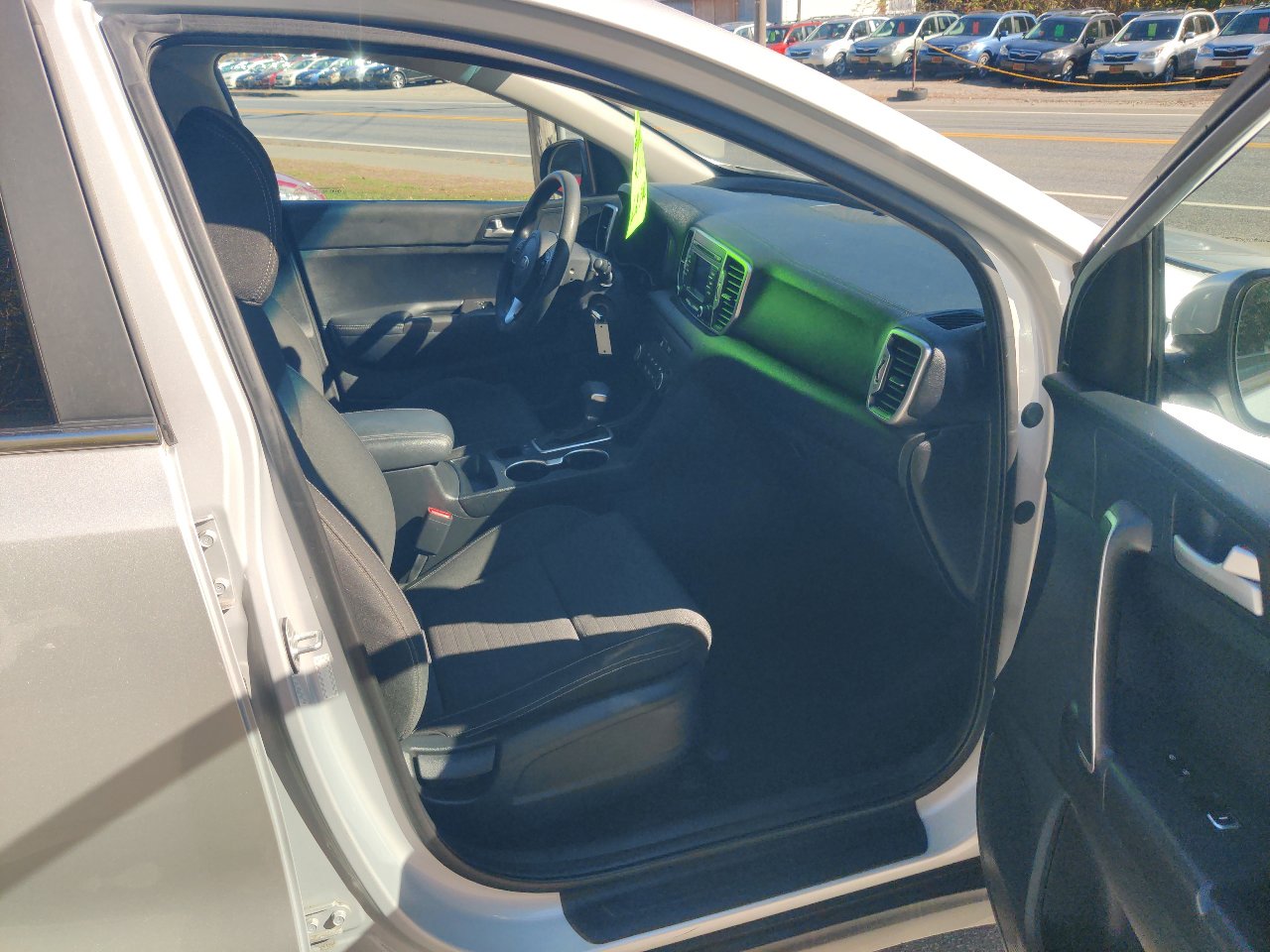 Used 2018 Kia Sportage LX image 17