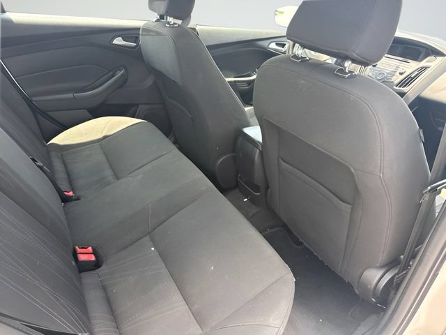 Used 2017 Ford Focus SE FWD image 8