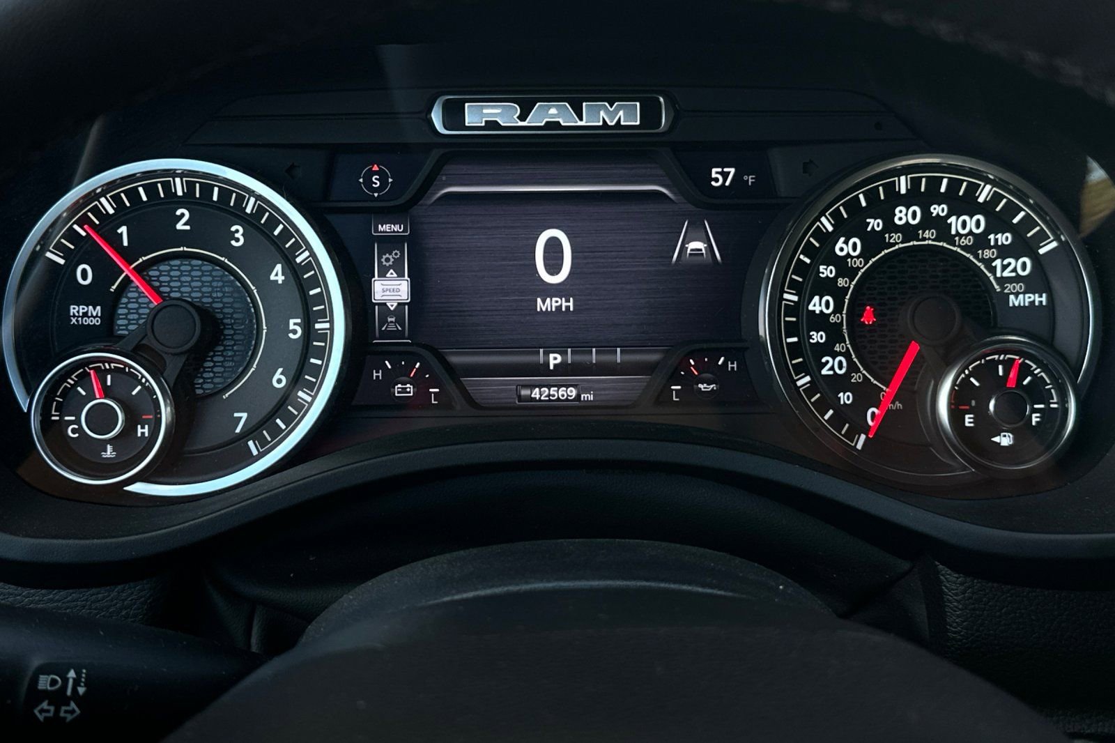 Used 2025 RAM 1500 Laramie image 24